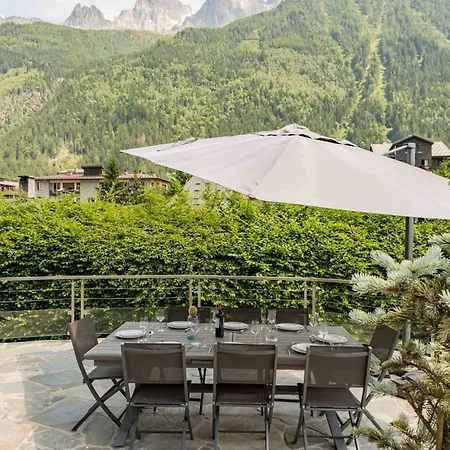 シャレー Couttet - Year シャモニー