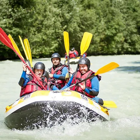 Couttet - Year シャレー *