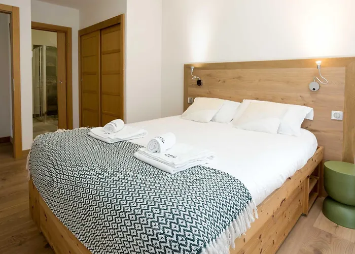 Couttet - Year Chalet *